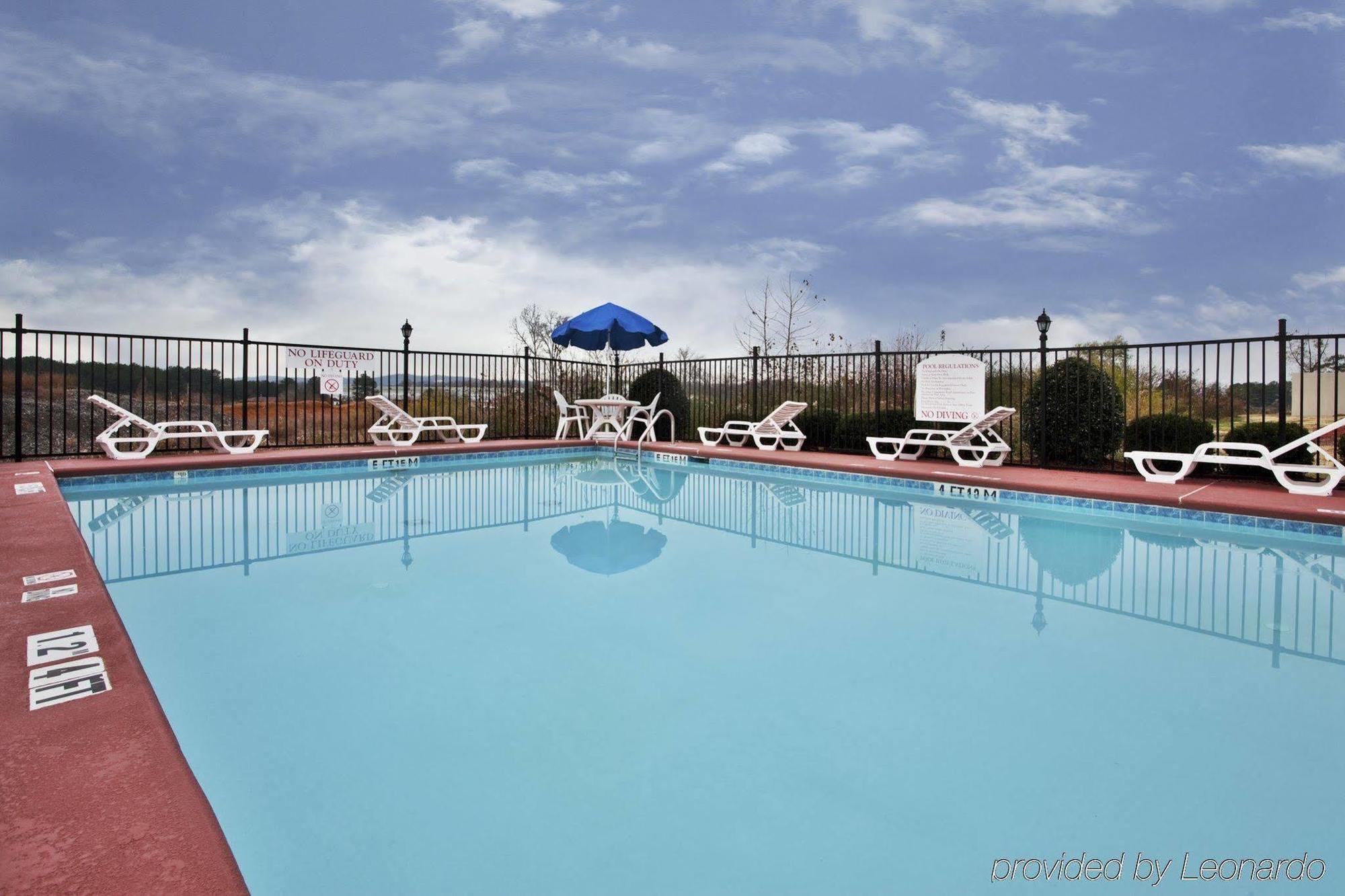 Spark By Hilton Calhoun Extérieur photo
